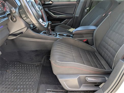 Used 2019 Volkswagen Jetta GLI image 14