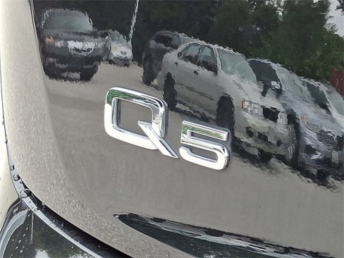 Used 2022 Audi Q5 2.0T Premium w/ Convenience Package image 32