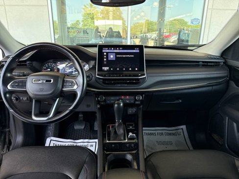 Used 2022 Jeep Compass Trailhawk w/ Trailhawk Convenience Group image 12