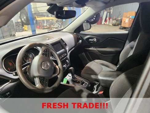 Used 2021 Jeep Cherokee Latitude image 6