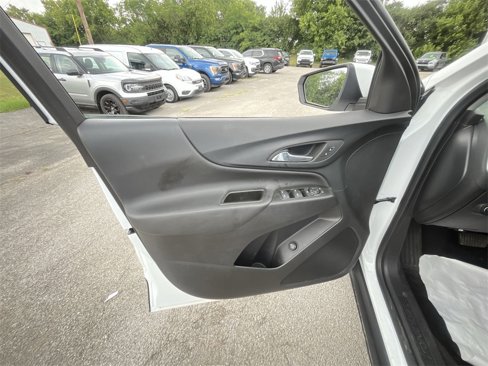 Used 2023 Chevrolet Equinox LT w/ Driver Convenience Package image 13