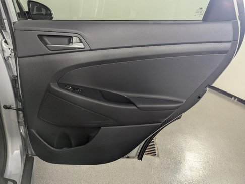 Used 2016 Hyundai Tucson Limited w/ Option Group 03 image 19