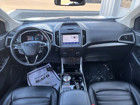 Used 2020 Ford Edge SEL image 9