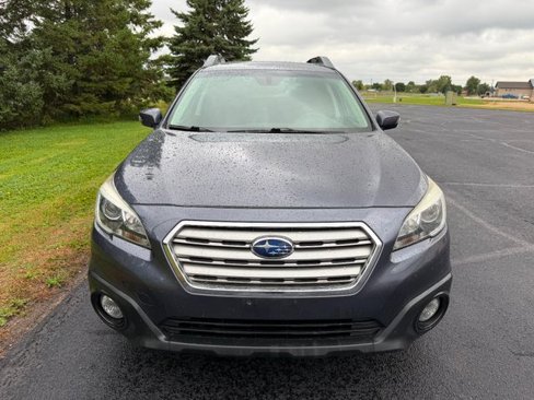 Used 2017 Subaru Outback 2.5i Premium image 5