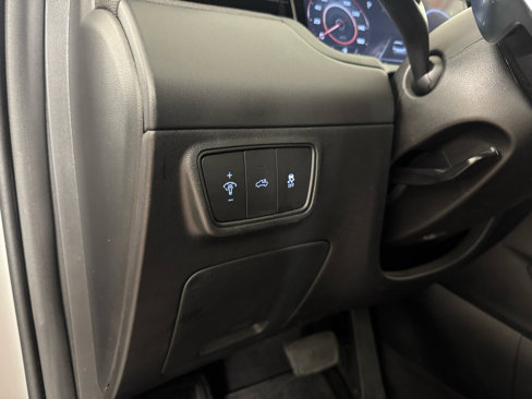 Used 2022 Hyundai Santa Cruz Limited image 19
