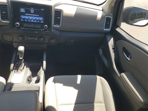Used 2022 Nissan Frontier SV w/ Technology Package image 26