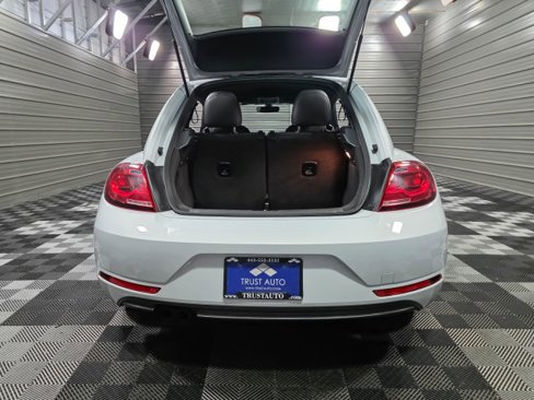 Used 2017 Volkswagen Beetle 1.8T SE image 30