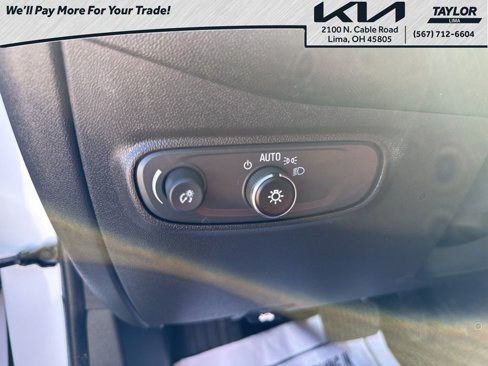Used 2023 Chevrolet Equinox LT image 25