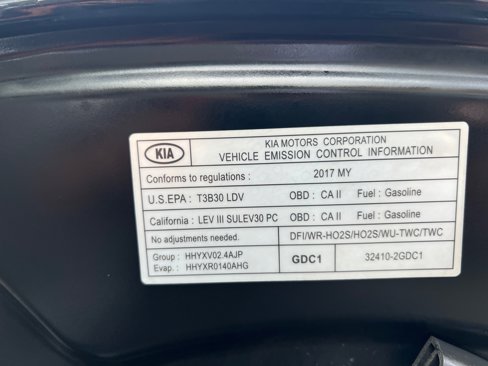Used 2017 Kia Optima EX image 37