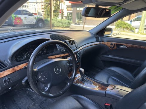 Used 2004 Mercedes-Benz E 320 Sedan image 15