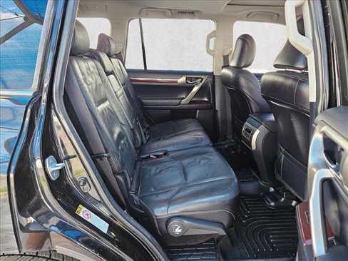 Used 2016 Lexus GX 460 image 23