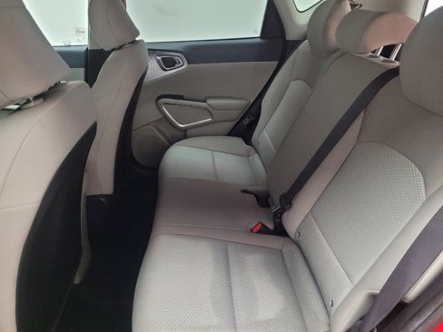 Used 2020 Kia Soul LX image 18