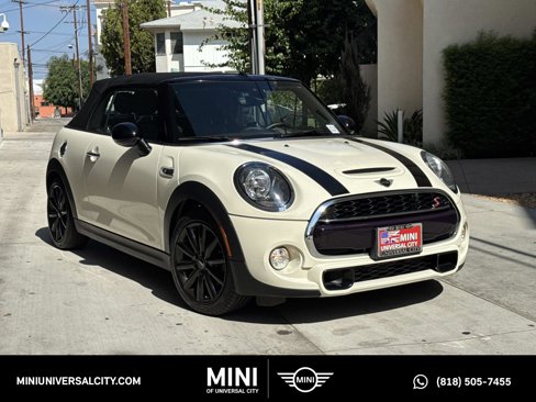 Used 2019 MINI Cooper S w/ Signature Upholstery Package image 1