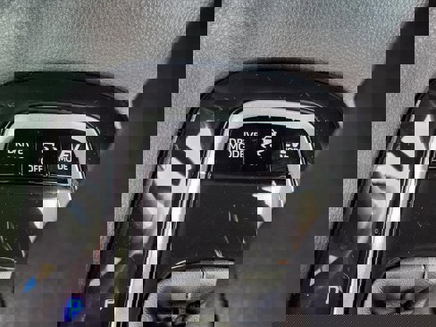 New 2025 Toyota Corolla LE image 13