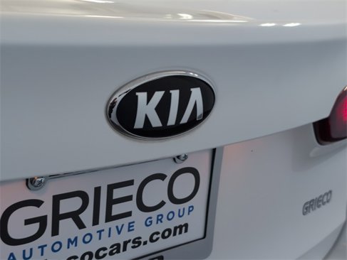 Used 2018 Kia Forte LX w/ LX Popular Package image 11