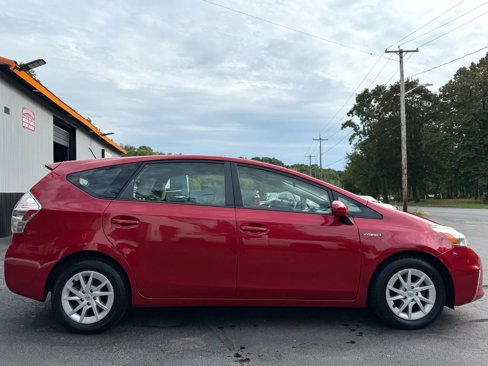 Used 2012 Toyota Prius V Two image 7