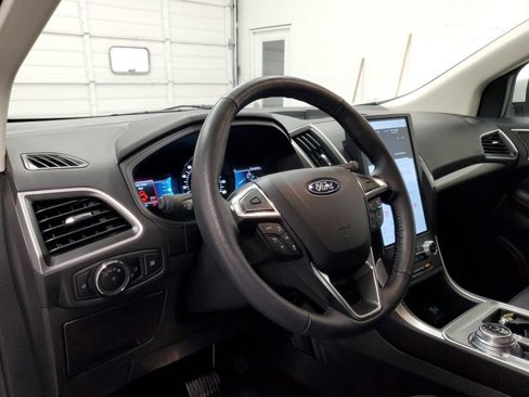 Used 2024 Ford Edge SEL image 20