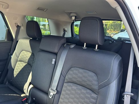 Used 2023 Nissan Pathfinder SV image 28
