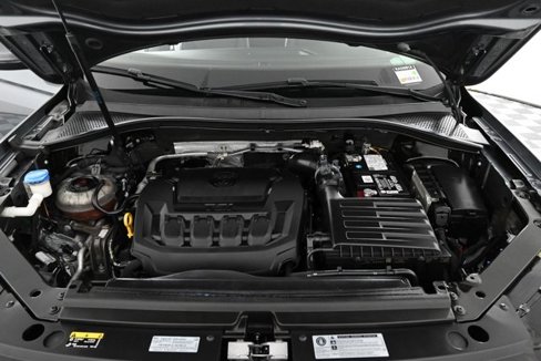 Used 2018 Volkswagen Tiguan SEL image 34
