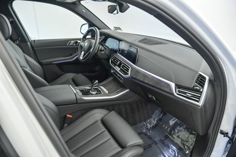 Certified 2022 BMW X5 sDrive40i w/ Parking Assistance Package image 15