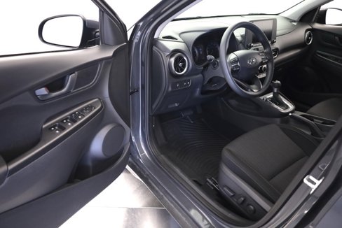 Used 2023 Hyundai Kona SEL w/ Cargo Package image 9