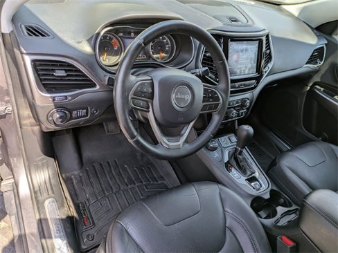Used 2019 Jeep Cherokee Limited image 9
