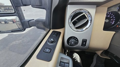 Used 2015 Ford F250 Lariat w/ Chrome Package image 16