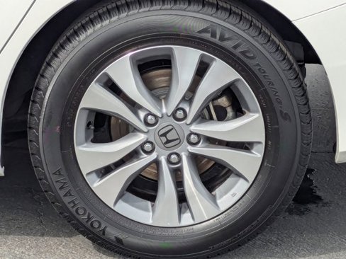 Used 2015 Honda Accord LX image 13