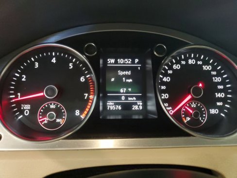 Used 2010 Volkswagen CC Luxury image 16