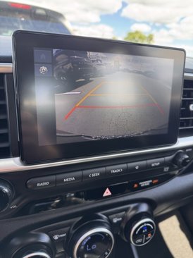 Used 2025 Hyundai Venue SEL image 19