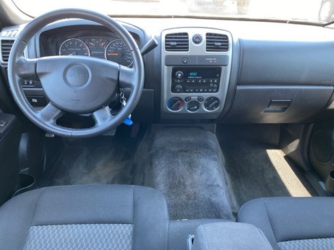 Used 2010 GMC Canyon SLE image 4