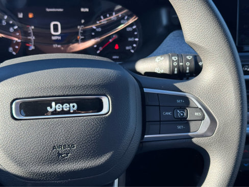 New 2025 Jeep Compass Sport image 26