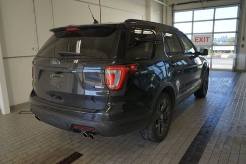 Certified 2018 Ford Explorer Sport image 14