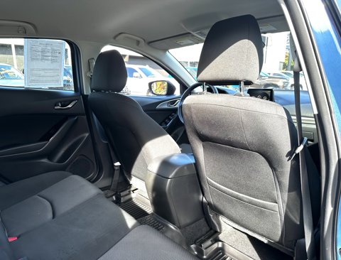 Used 2017 MAZDA MAZDA3 Sport image 13