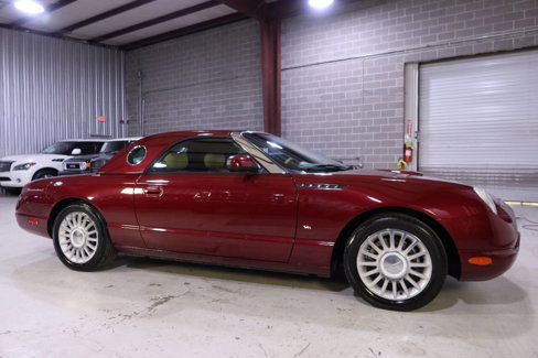 Used 2004 Ford Thunderbird Deluxe image 7