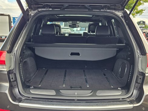 Used 2017 Jeep Grand Cherokee Overland image 31