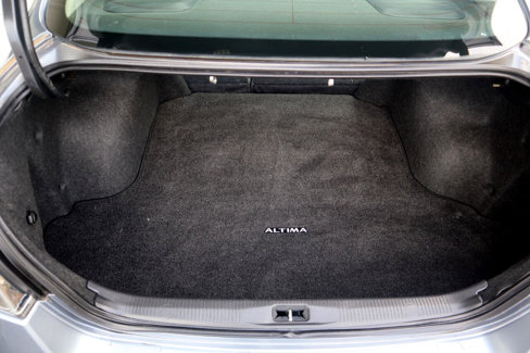 Used 2010 Nissan Altima 3.5 SR w/ Sport Pkg image 50