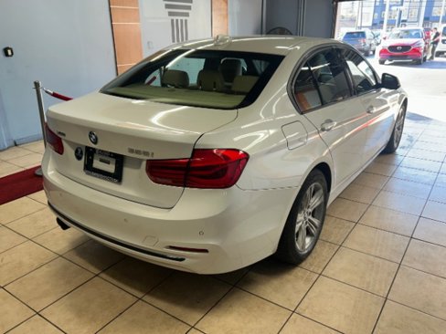 Used 2016 BMW 328i xDrive Sedan image 4