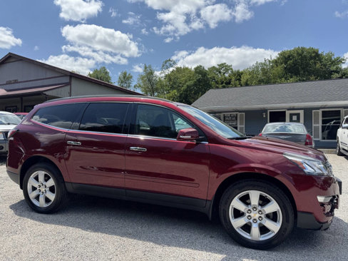 Used 2017 Chevrolet Traverse LT w/ Style and Technology Package image 10