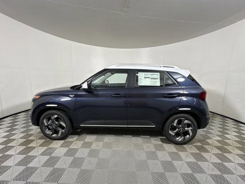 New 2025 Hyundai Venue Limited image 4