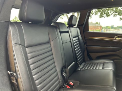 Used 2018 Jeep Grand Cherokee Limited image 26