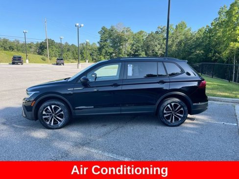 Used 2022 Volkswagen Tiguan S image 6