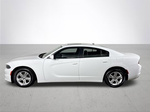 Used 2021 Dodge Charger SXT w/ Leather Interior Group image 9