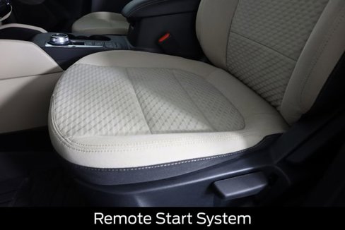 Used 2022 Ford Escape SE image 35
