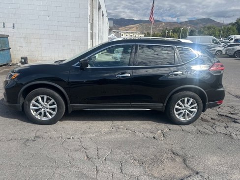 Used 2018 Nissan Rogue SV w/ Premium Package image 6