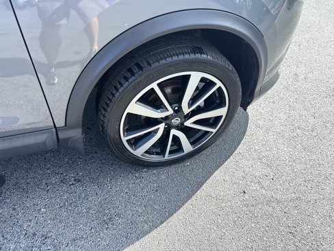 Used 2018 Nissan Rogue Sport SL image 21