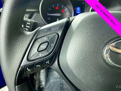 Used 2019 Toyota C-HR XLE image 13