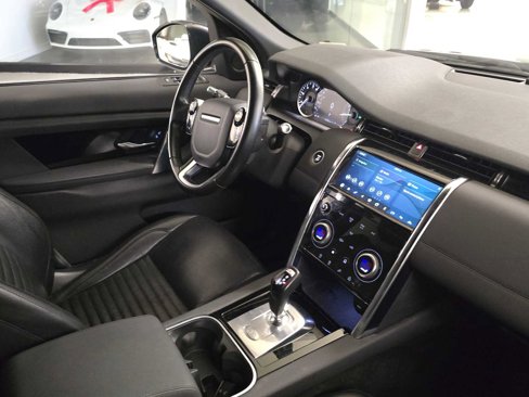 Used 2020 Land Rover Discovery Sport S image 11