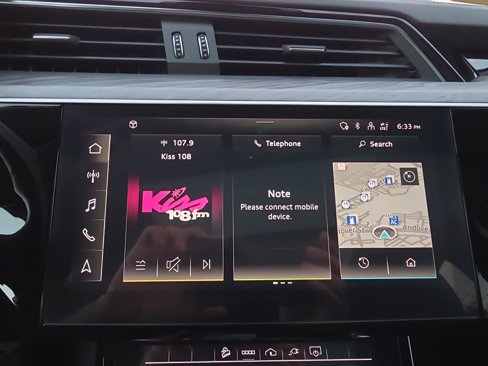 Used 2022 Audi e-tron Premium Plus w/ Premium Plus Package image 69