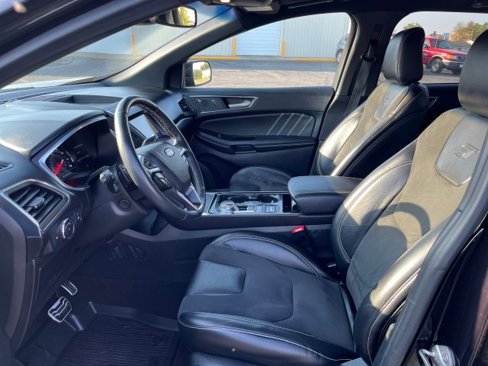 Used 2020 Ford Edge ST w/ Equipment Group 401A image 9